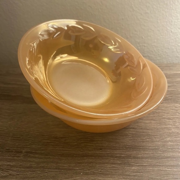 FIRE King Peach Lustre Set of 2 Small Bowls - Picture 7 of 8